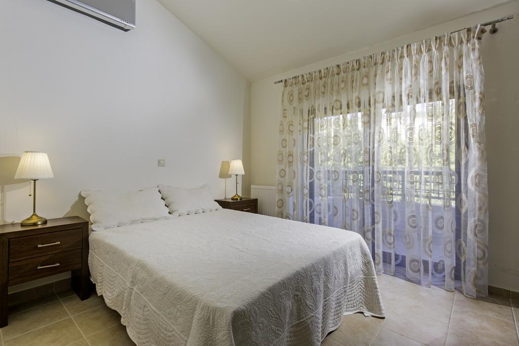 Villa Leyland Фаліракі Екстер'єр фото